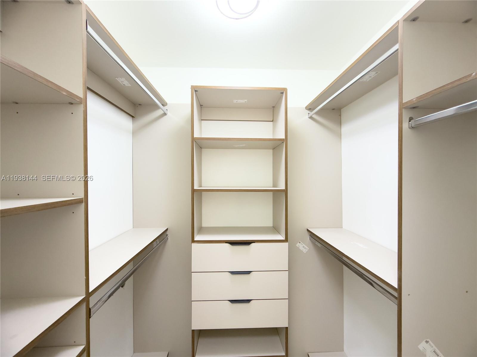 5561 NE 28th Ave Fort Lauderdale, FL 33308