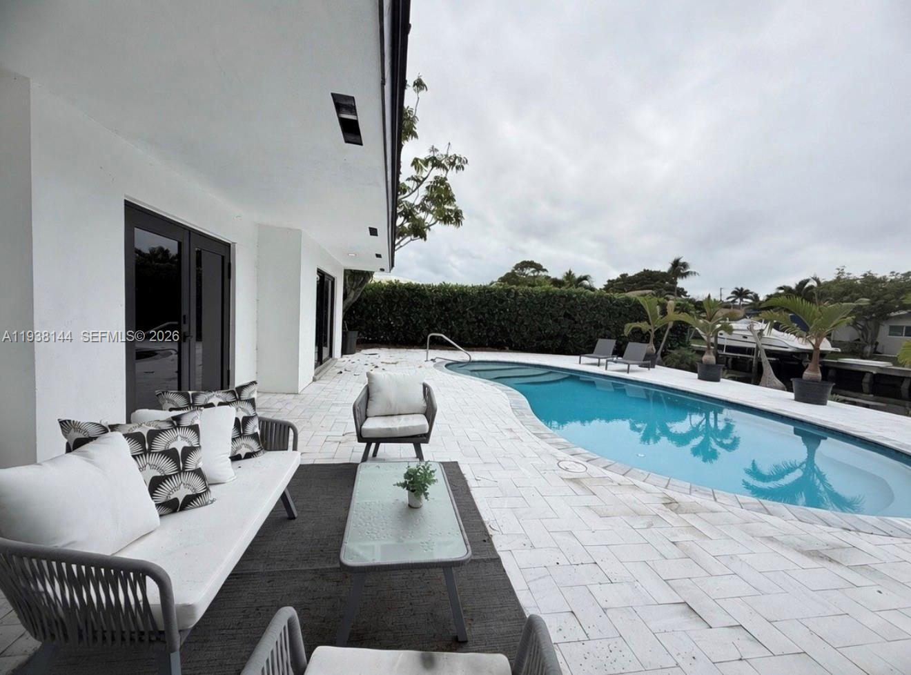 5561 NE 28th Ave Fort Lauderdale, FL 33308