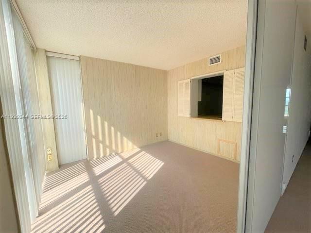 1000 Parkview Dr #1023 Hallandale Beach, FL 33009