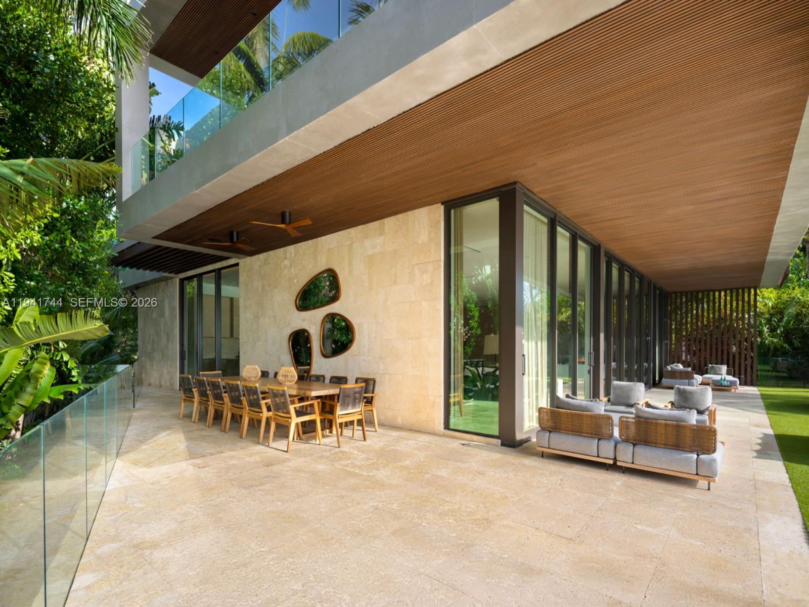 28 W Dilido Dr Miami Beach, FL 33139