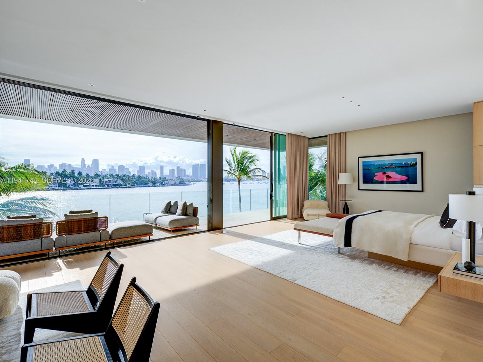 28 W Dilido Dr Miami Beach, FL 33139