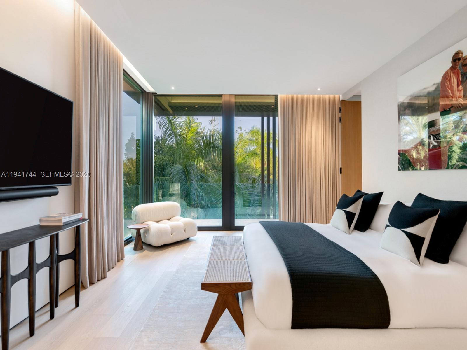 28 W Dilido Dr Miami Beach, FL 33139