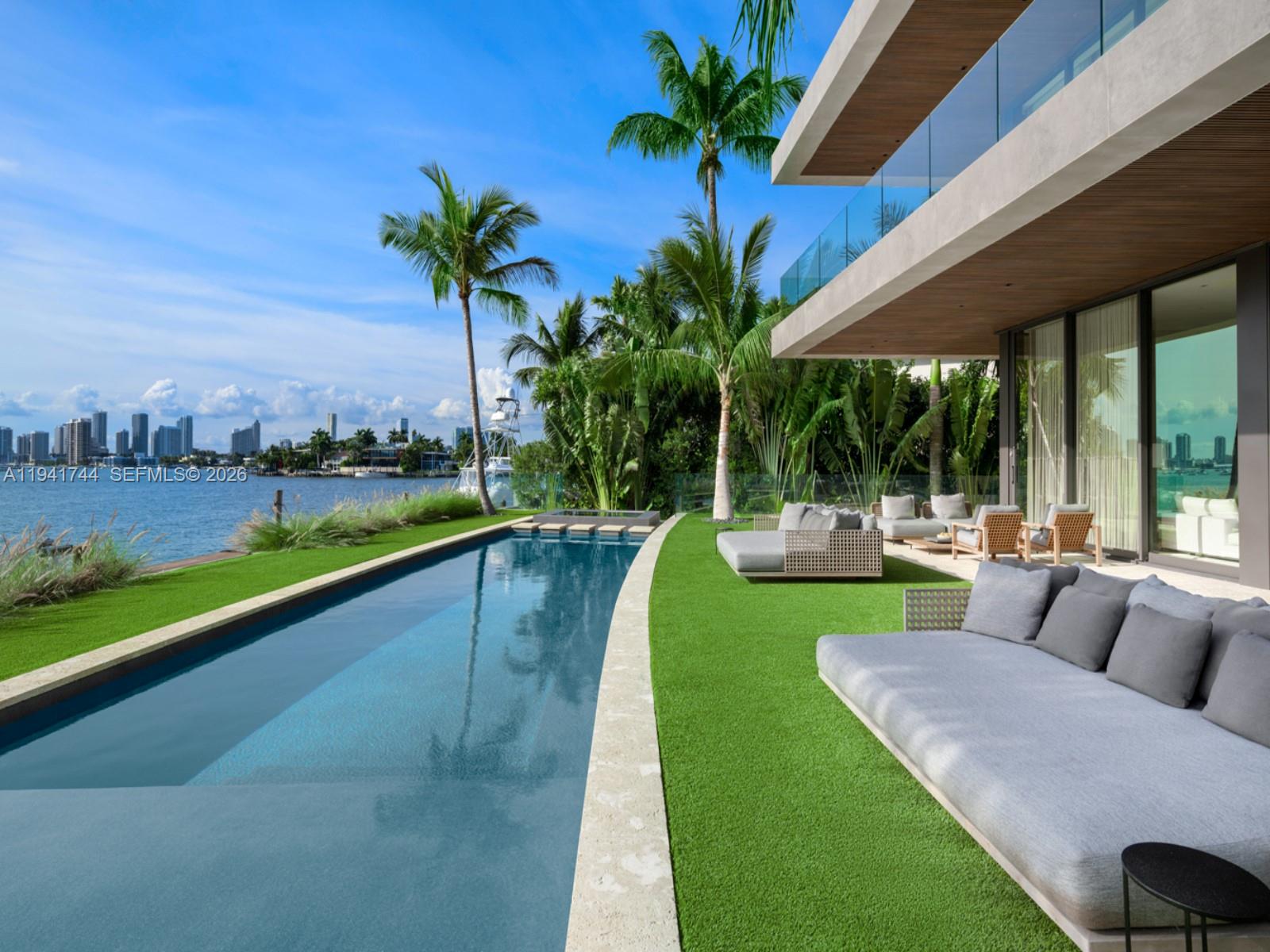 28 W Dilido Dr Miami Beach, FL 33139