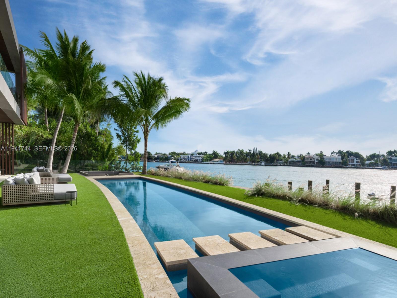 28 W Dilido Dr Miami Beach, FL 33139