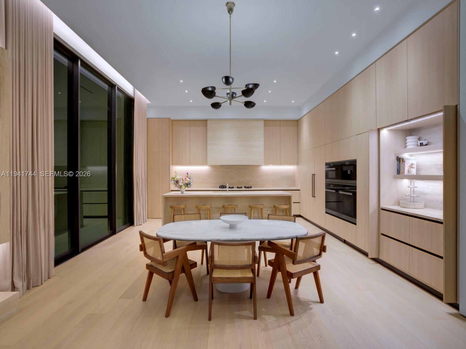 28 W Dilido Dr Miami Beach, FL 33139