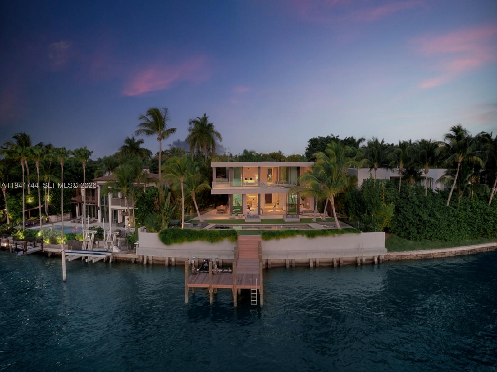 28 W Dilido Dr Miami Beach, FL 33139