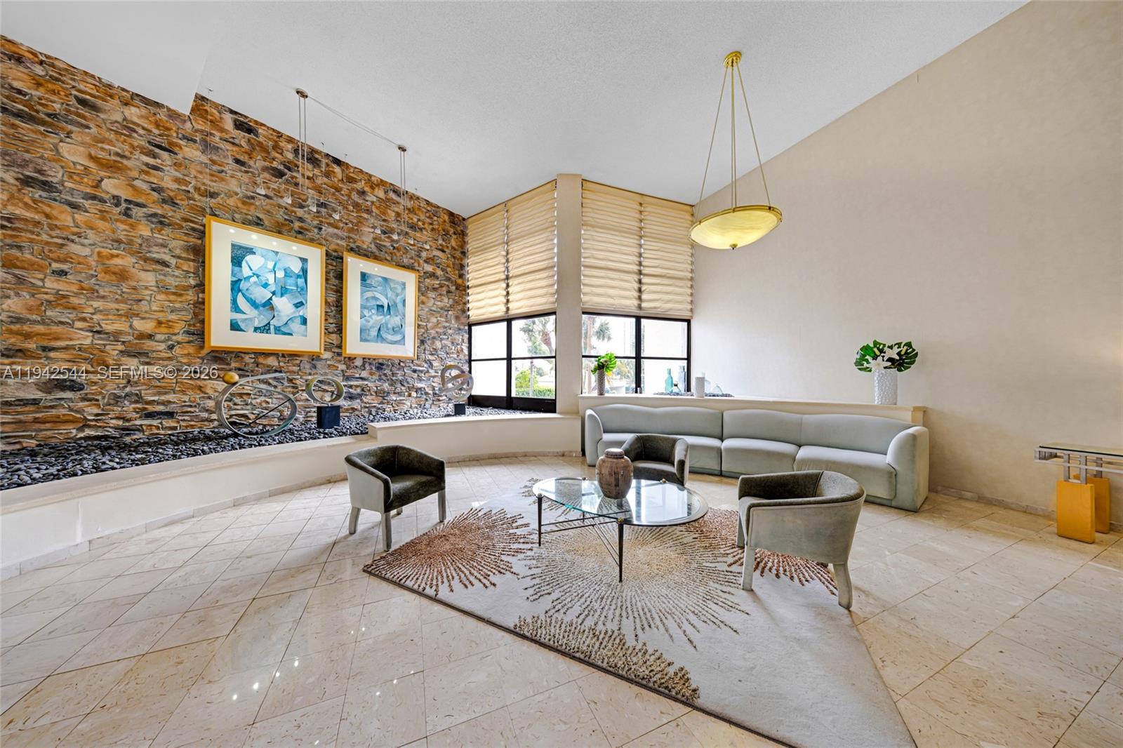 600 Parkview Dr #1114 Hallandale Beach, FL 33009