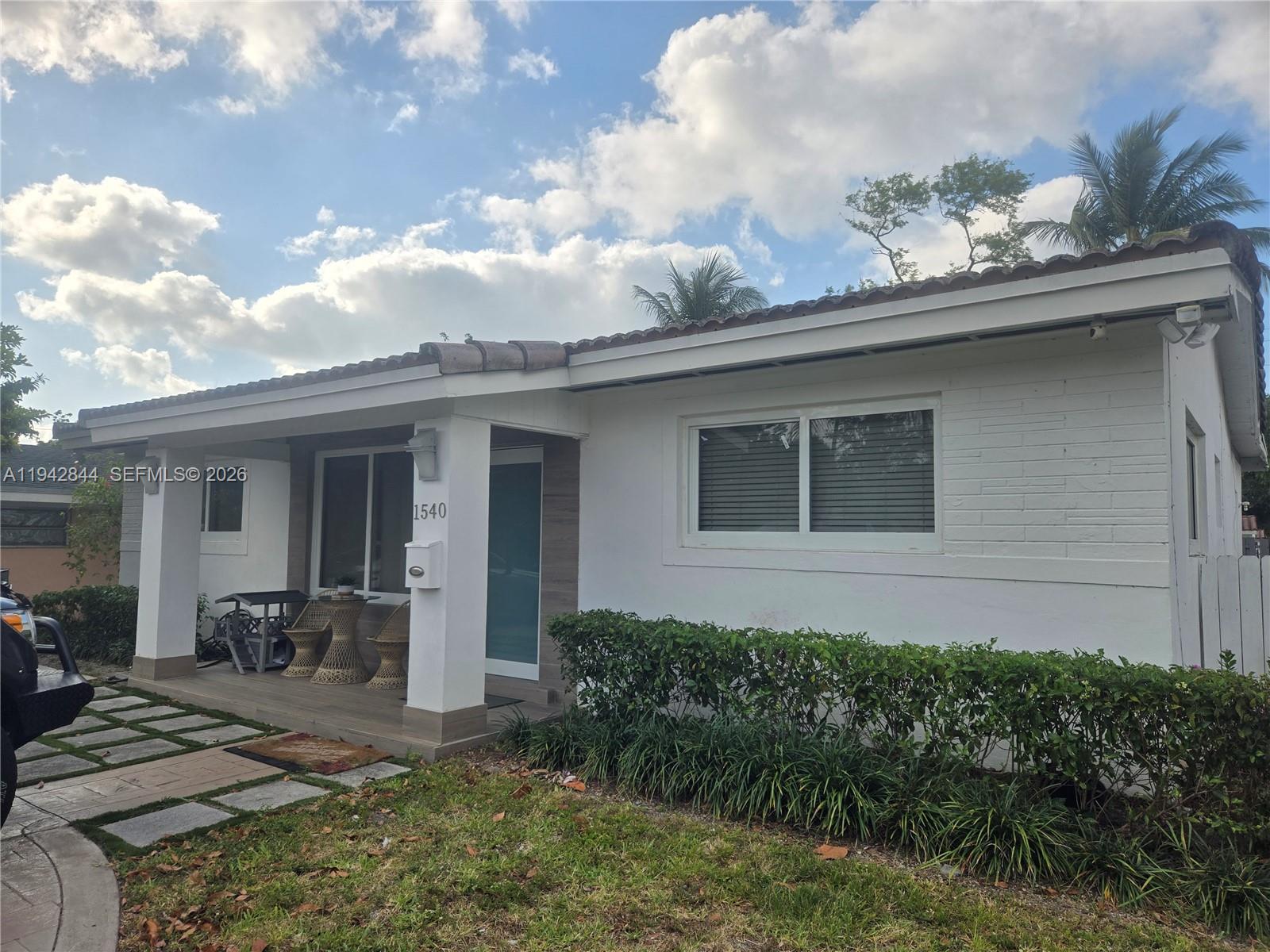 1540 NE 173rd St North Miami Beach, FL 33162