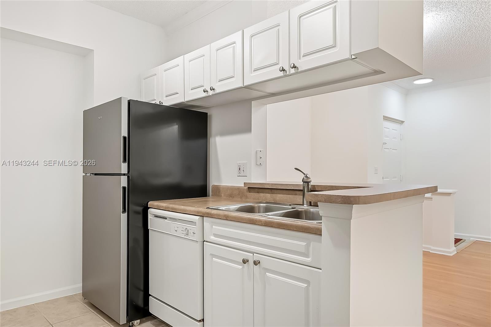 17150 N Bay Rd #2301