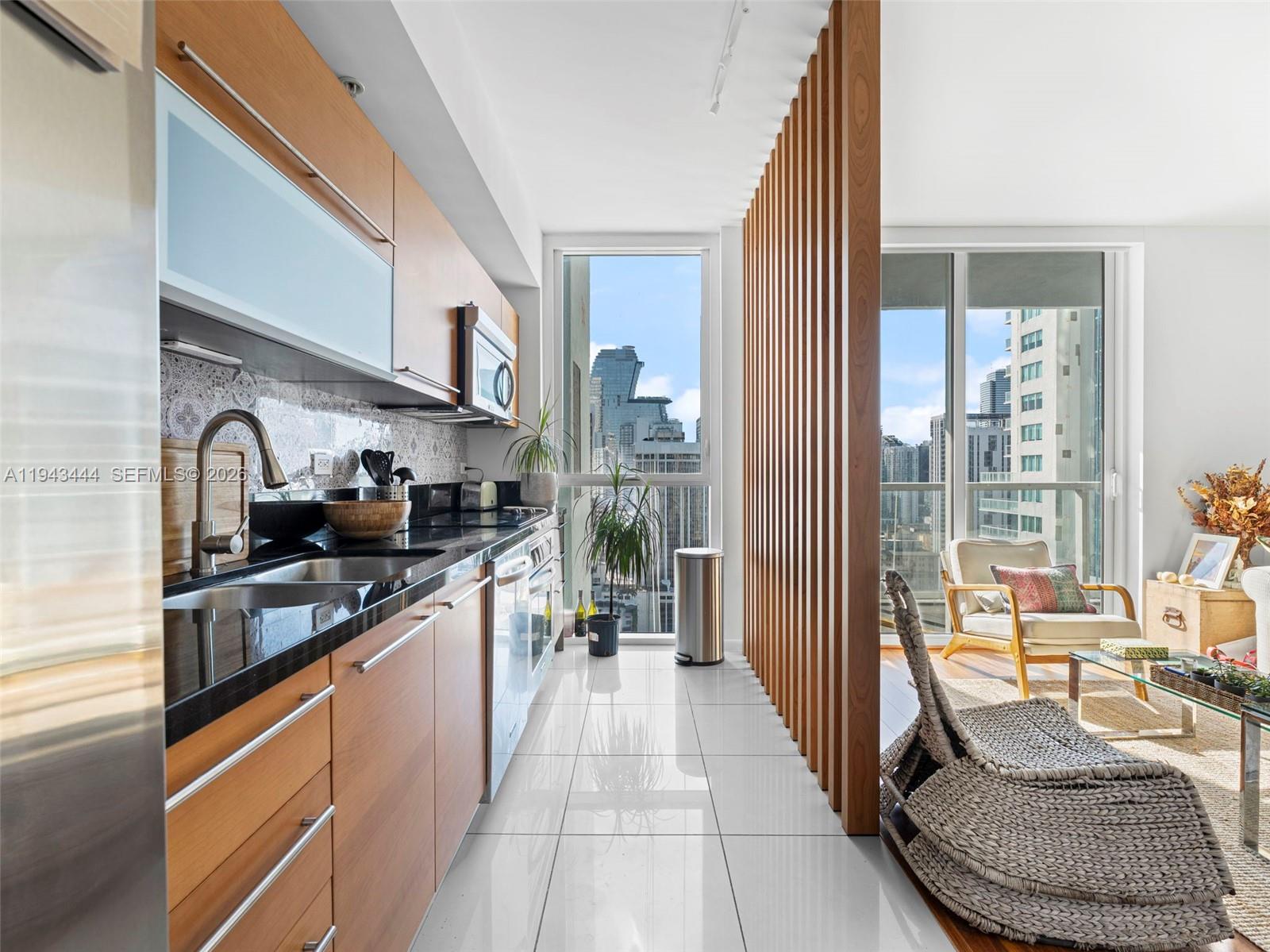 image Vizcayne North11