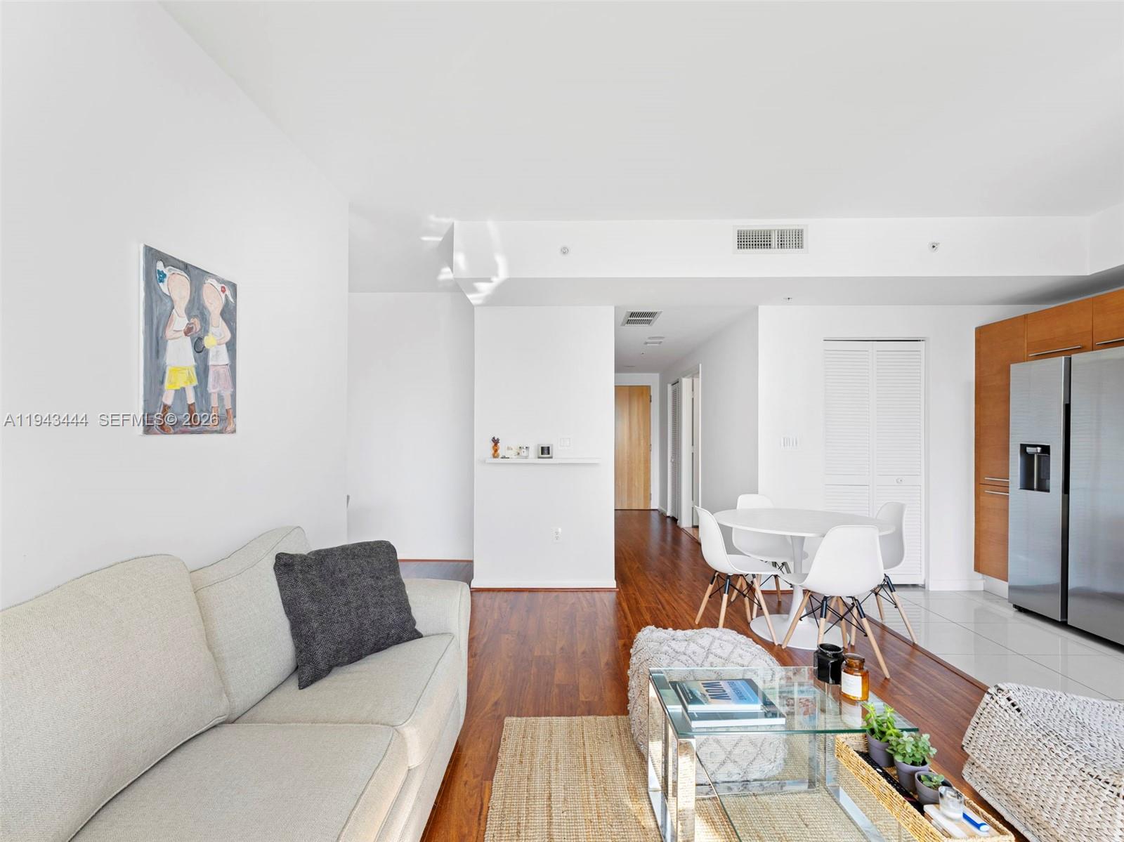 image Vizcayne North13