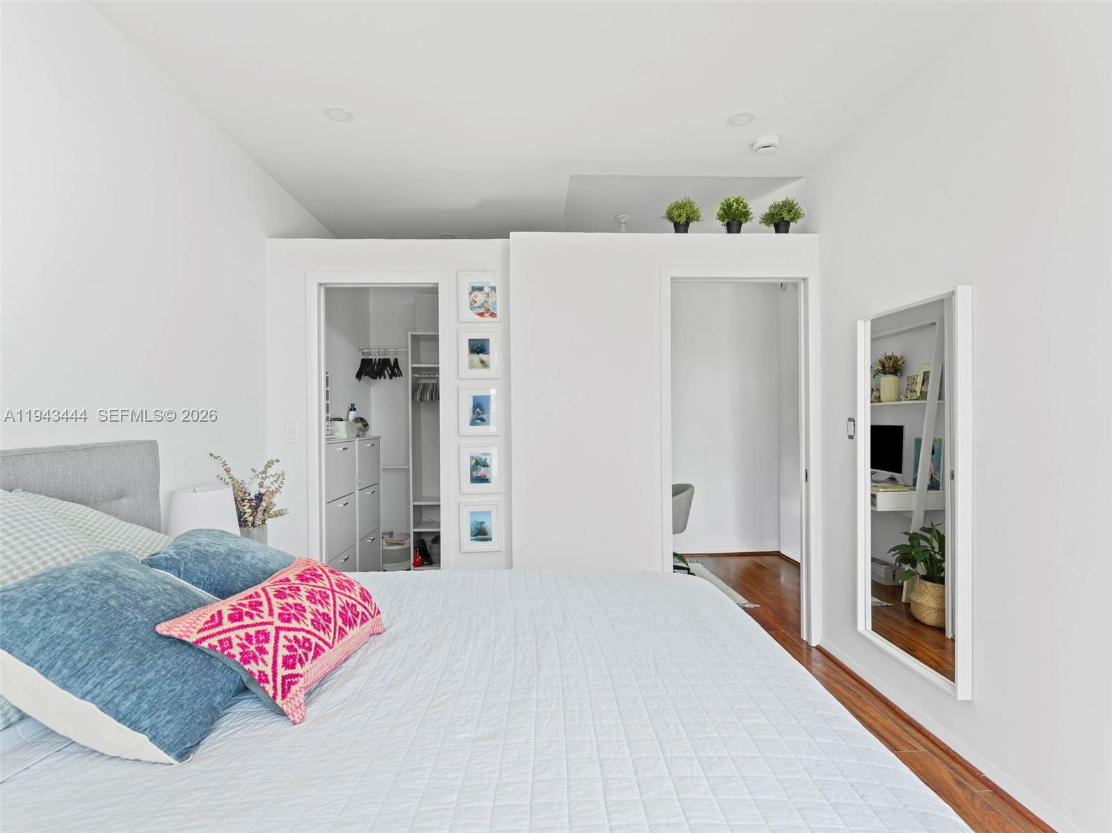 image Vizcayne North17