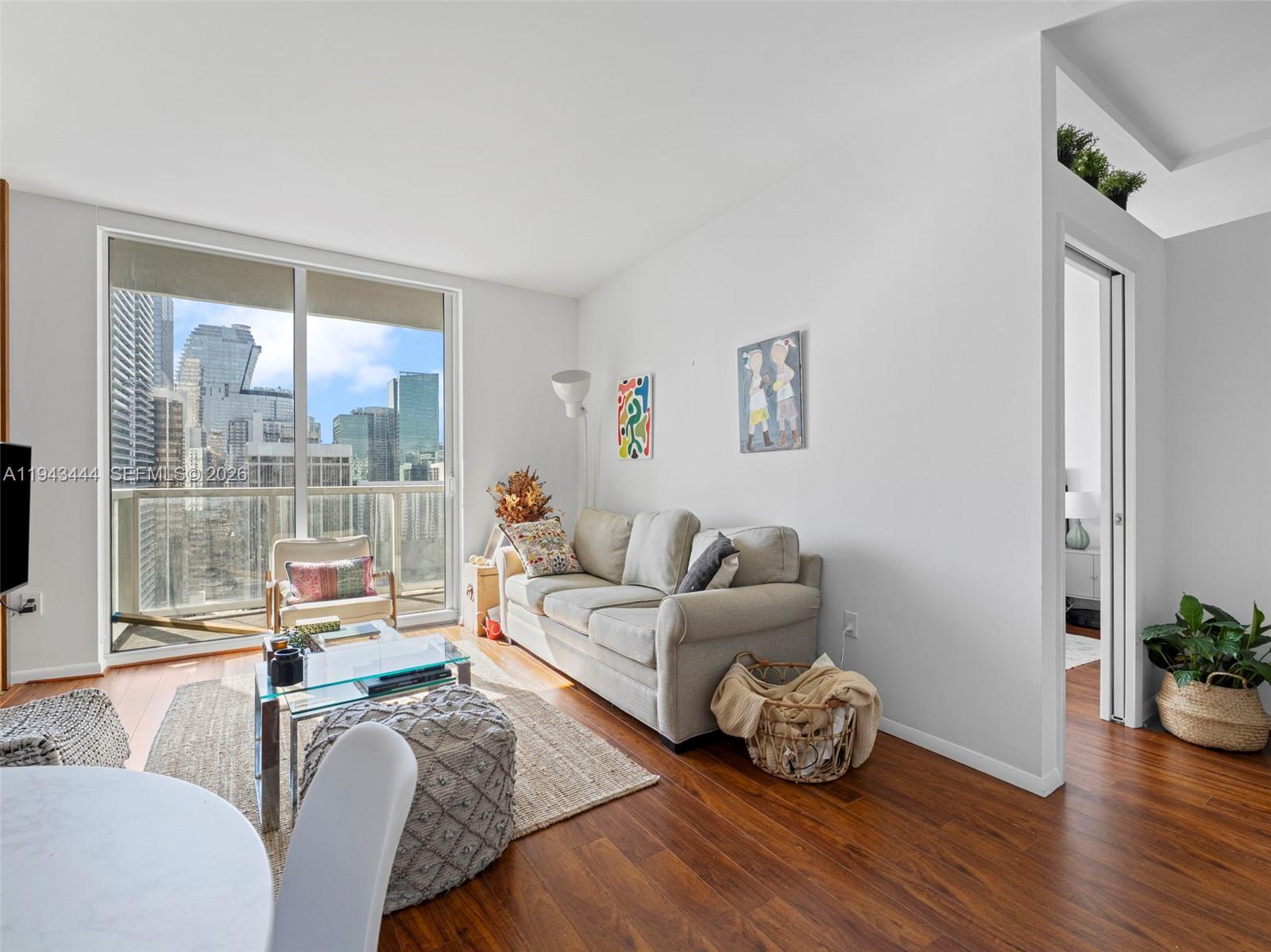 image Vizcayne North8