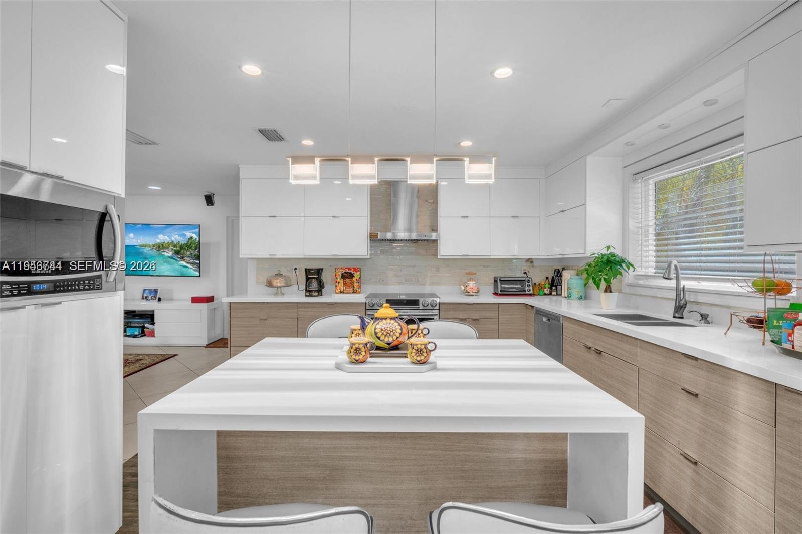 1543 Dorado Ave Coral Gables, FL 33146