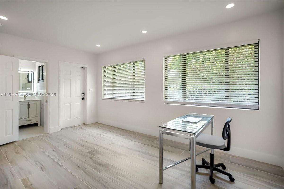 70 NW 47th Ter Miami, FL 33127