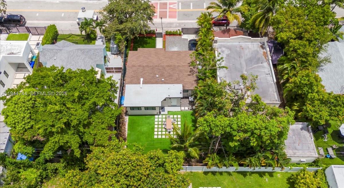 70 NW 47th Ter Miami, FL 33127