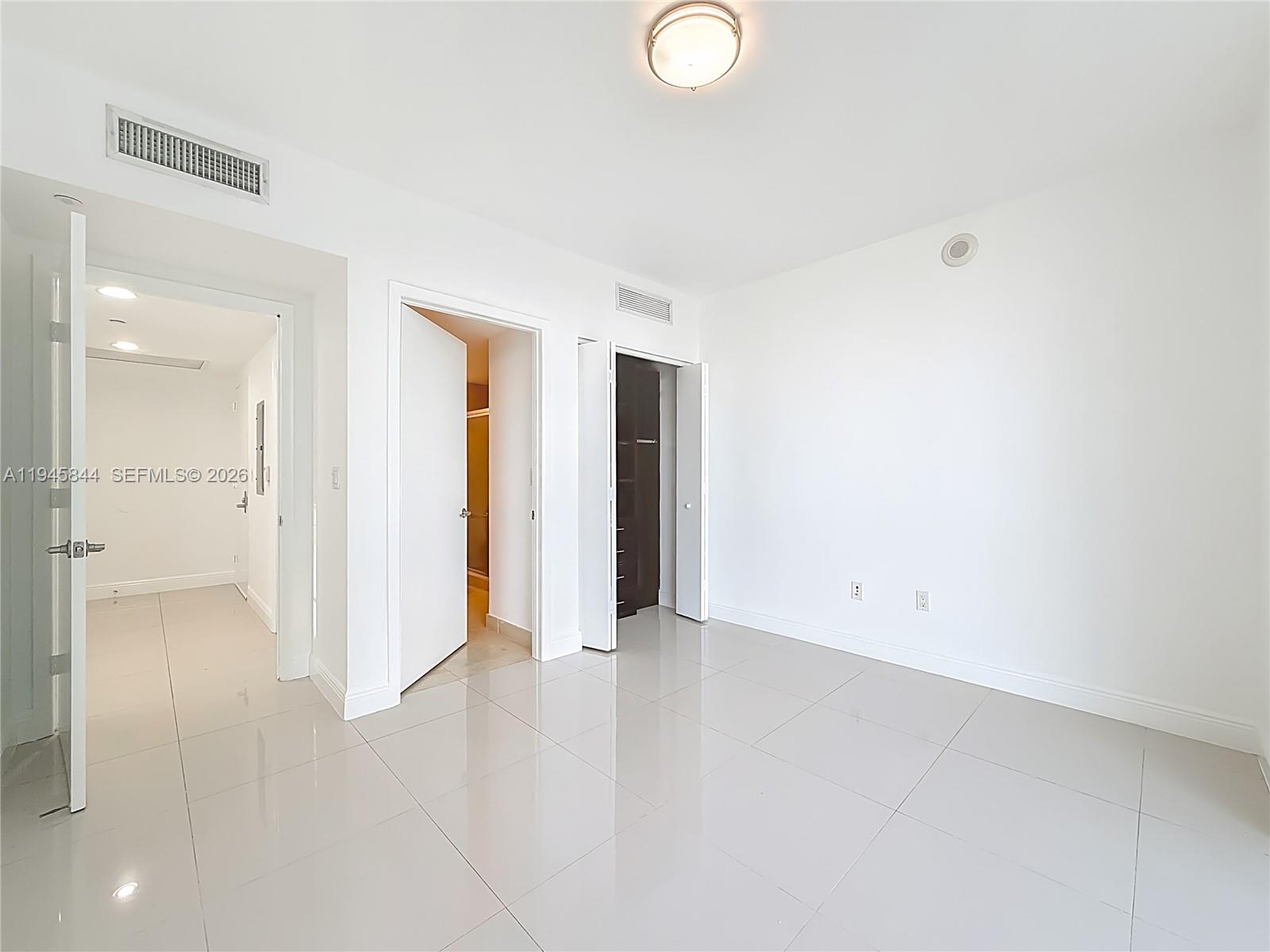 image Icon Brickell Tower 125