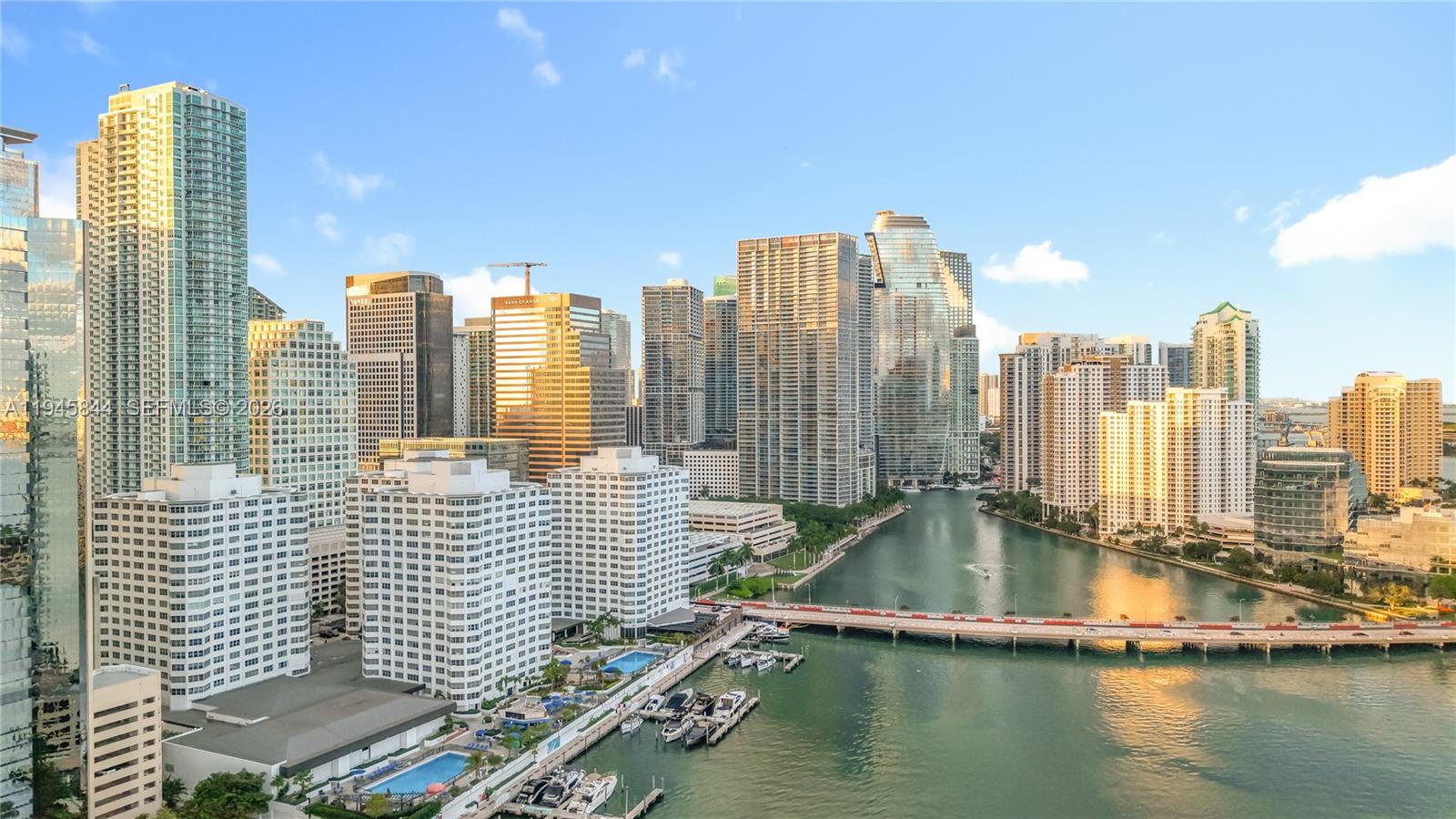 image Icon Brickell Tower 135