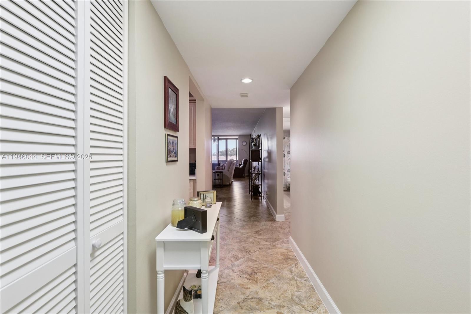 4725 E Lucerne Lks Blvd E #405 Lake Worth, FL 33467