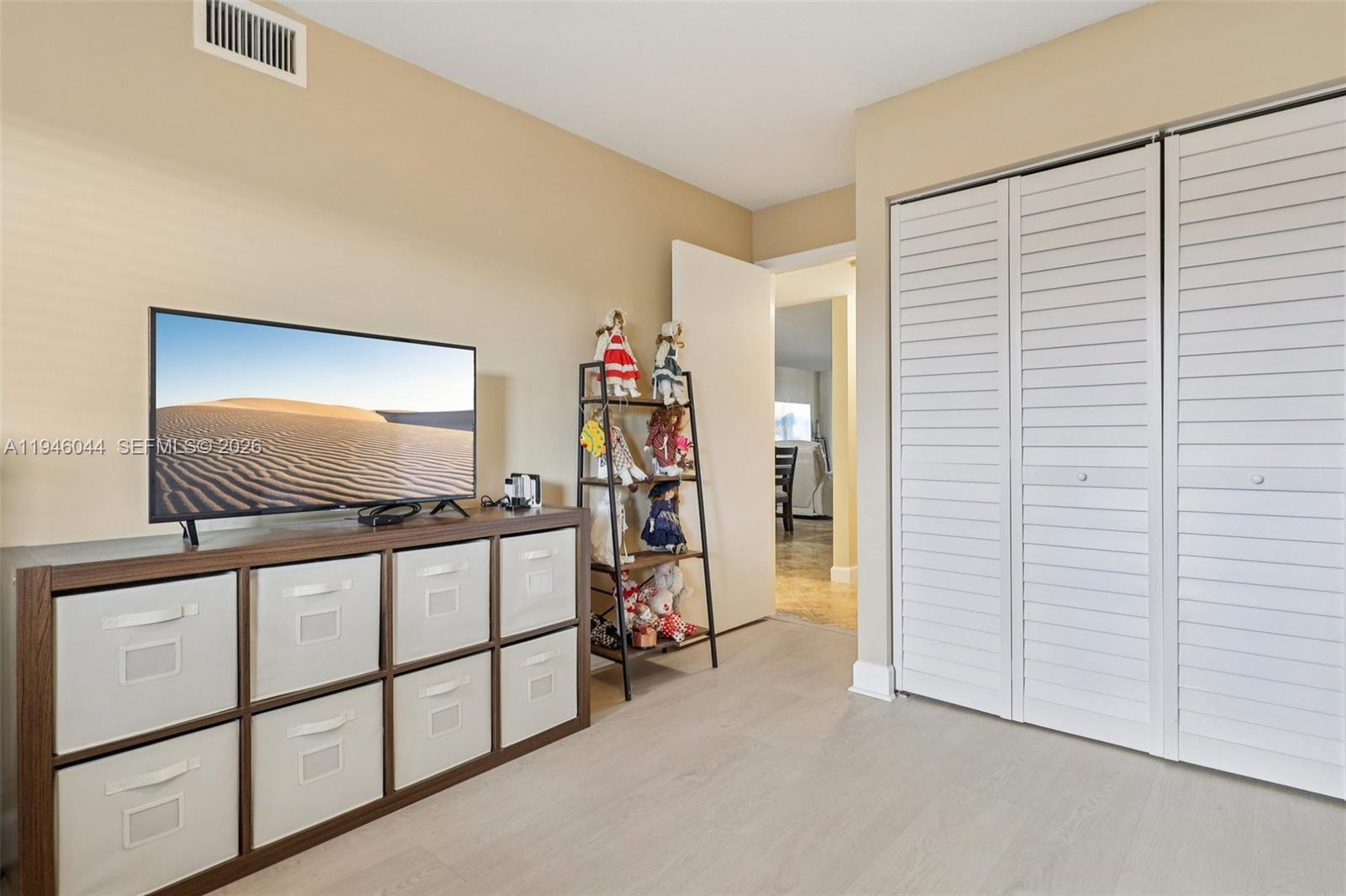 4725 E Lucerne Lks Blvd E #405 Lake Worth, FL 33467