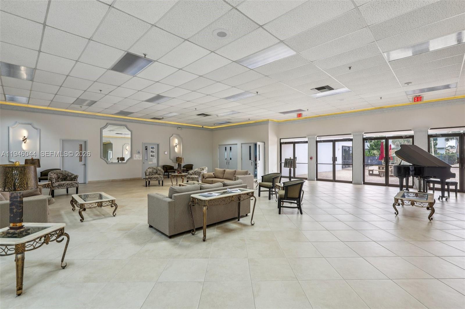 4725 E Lucerne Lks Blvd E #405 Lake Worth, FL 33467