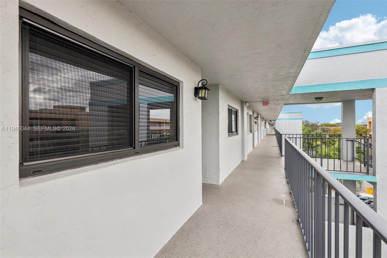 4725 E Lucerne Lks Blvd E #405 Lake Worth, FL 33467