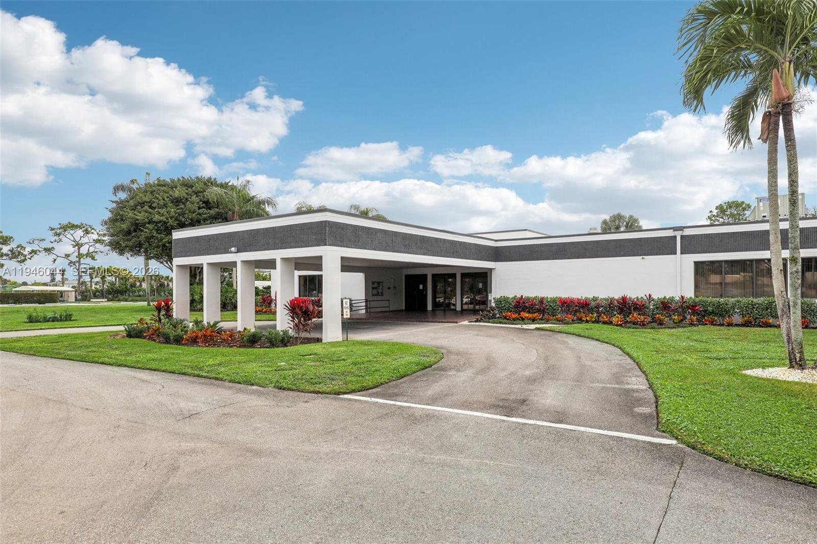 4725 E Lucerne Lks Blvd E #405 Lake Worth, FL 33467