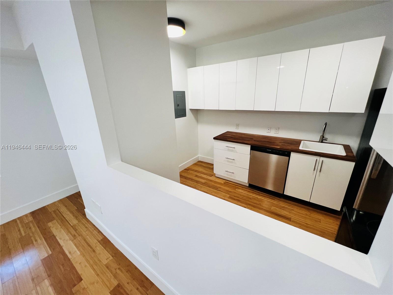 960 Bay Dr #901 Miami Beach, FL 33141