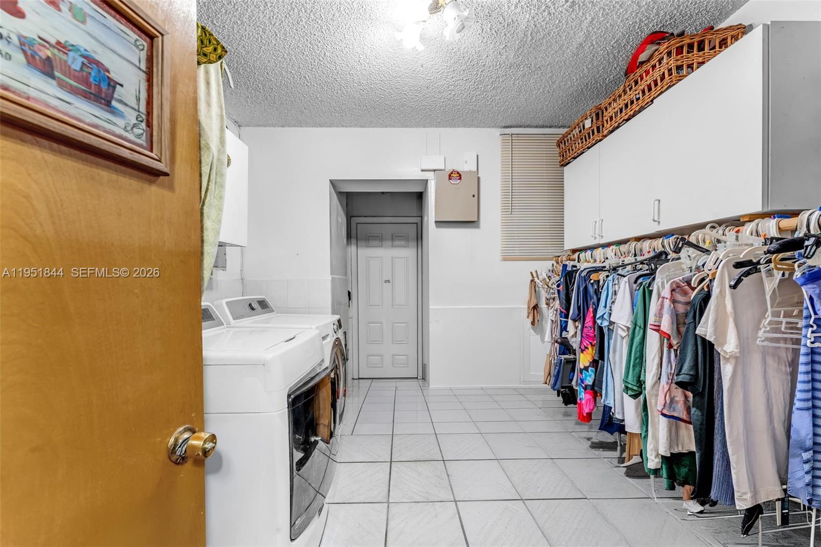 1232 SW 132nd Ct Miami, FL 33184