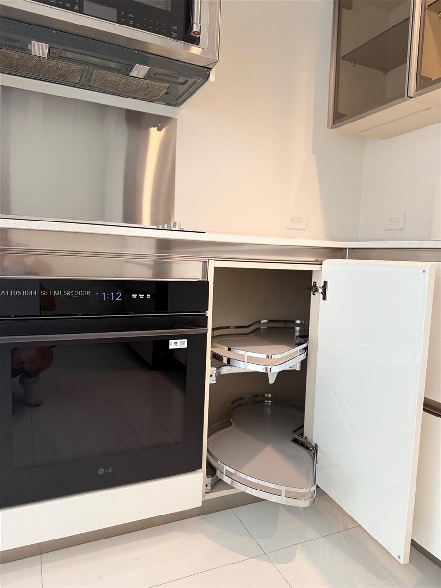 4000 Towerside Ter #1704 Miami, FL 33138