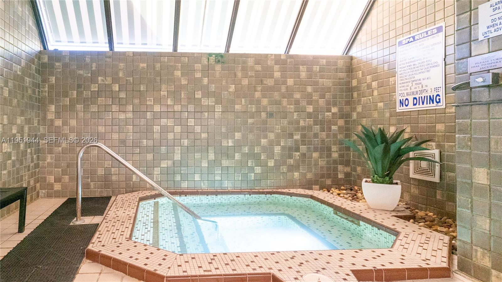 4000 Towerside Ter #1704 Miami, FL 33138