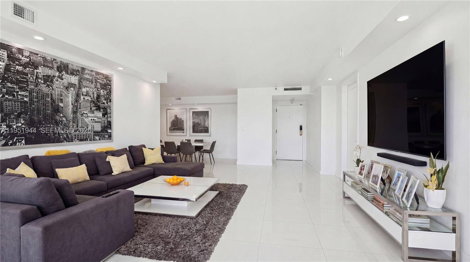 4000 Towerside Ter #1704 Miami, FL 33138