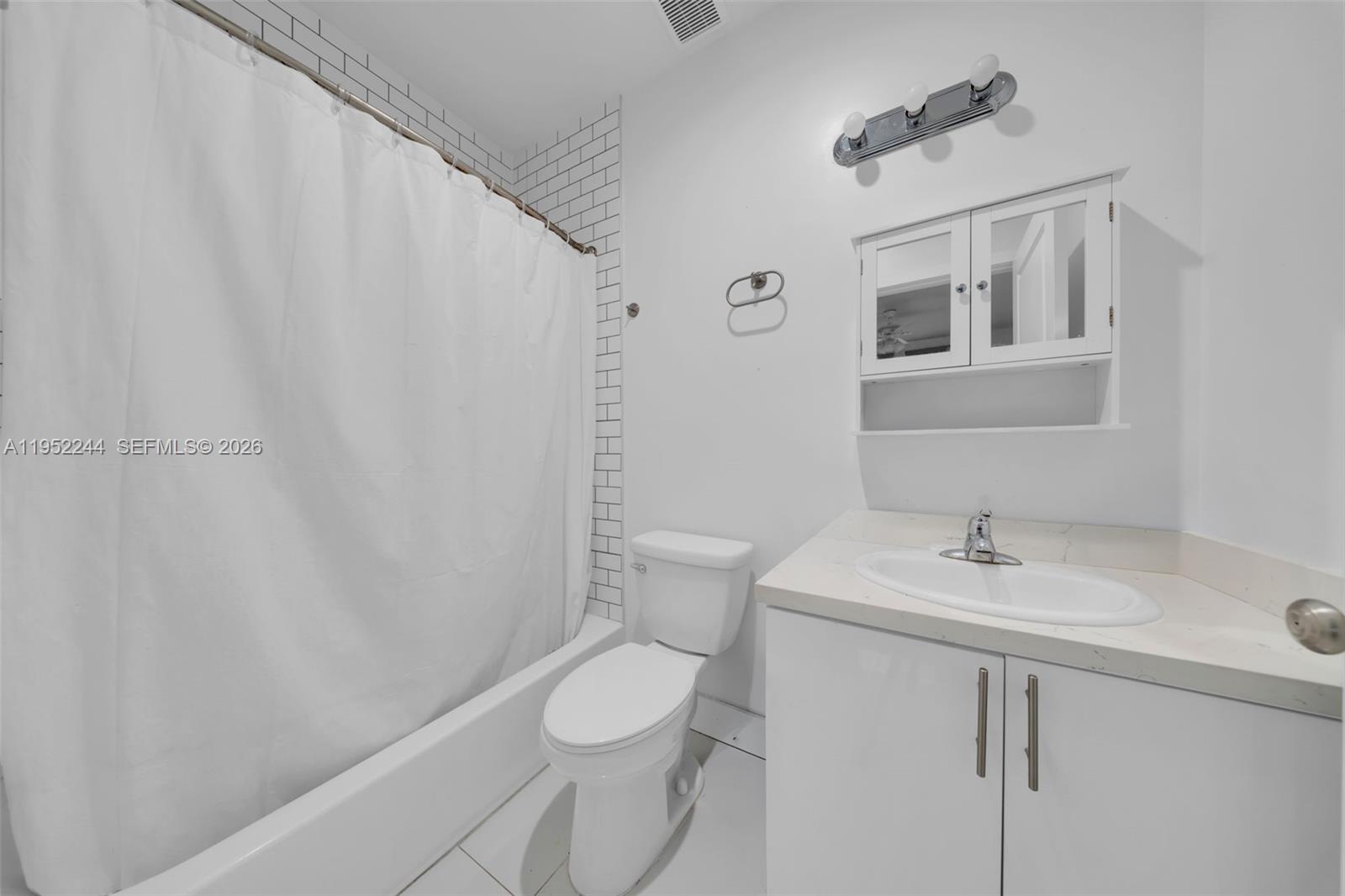 2315 NW 60th St Miami, FL 33142