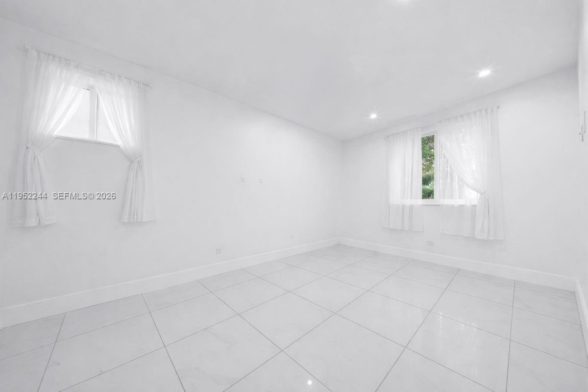 2315 NW 60th St Miami, FL 33142