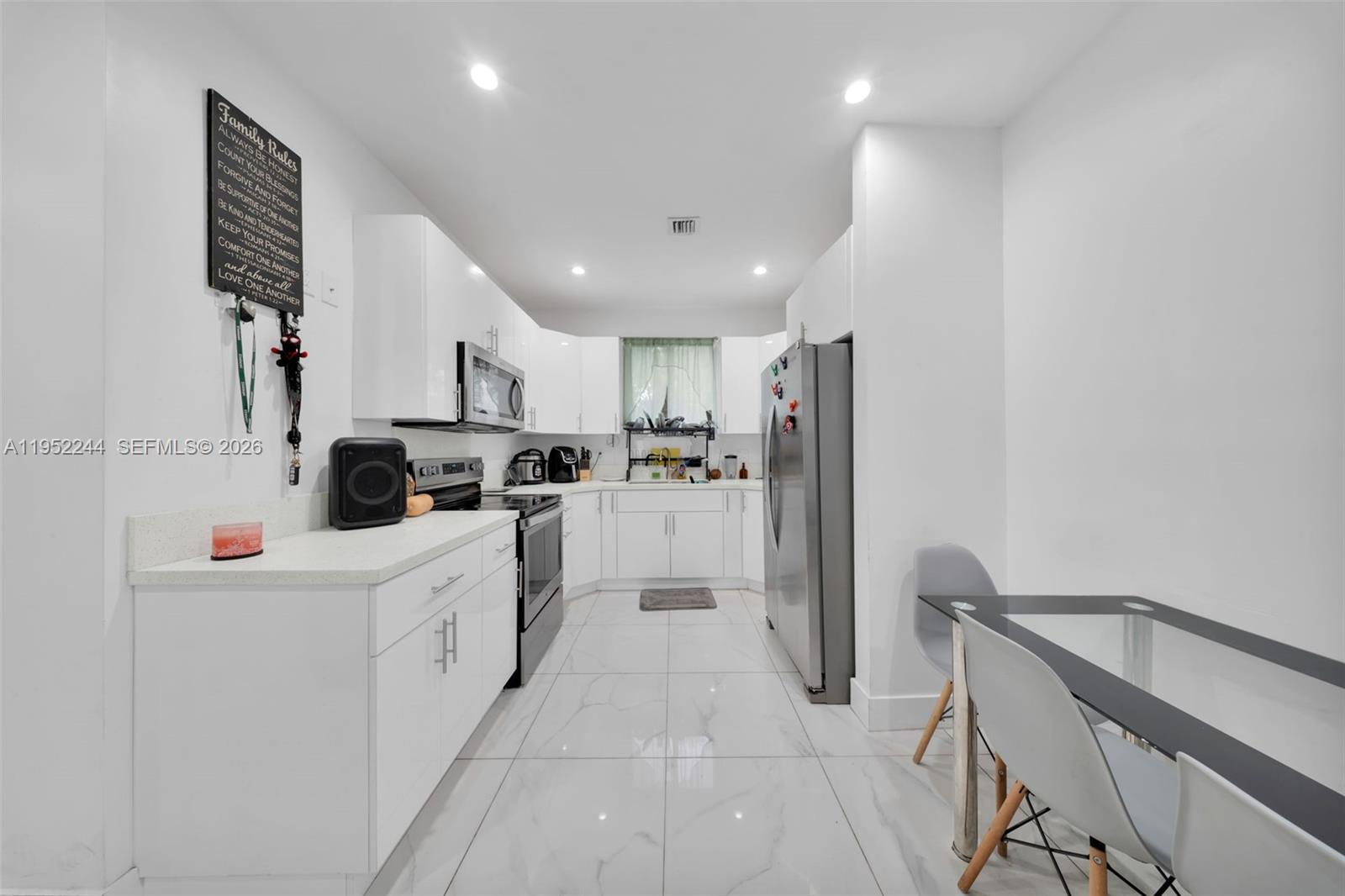 2315 NW 60th St Miami, FL 33142