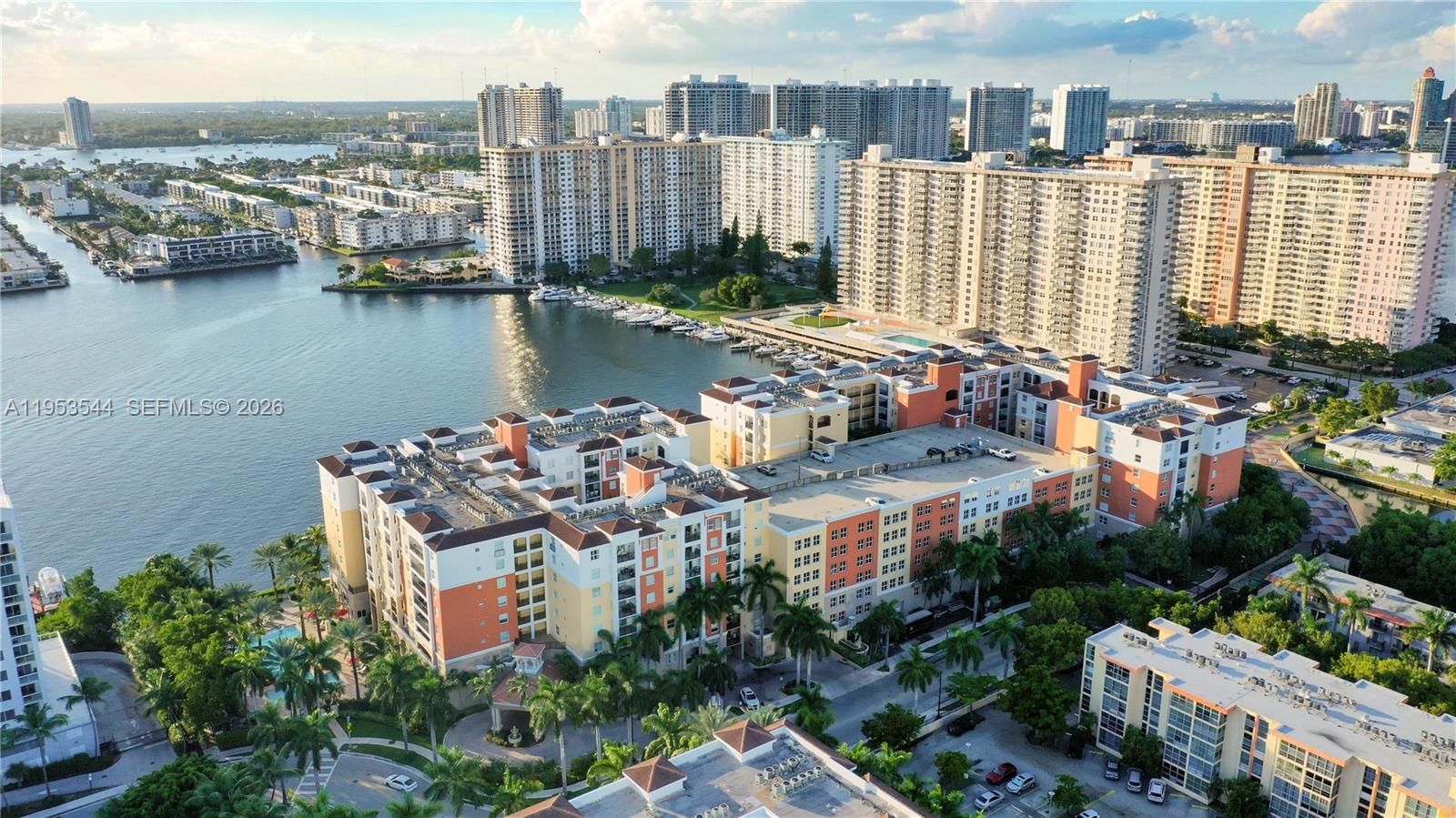 image Porto Bellagio Condo18