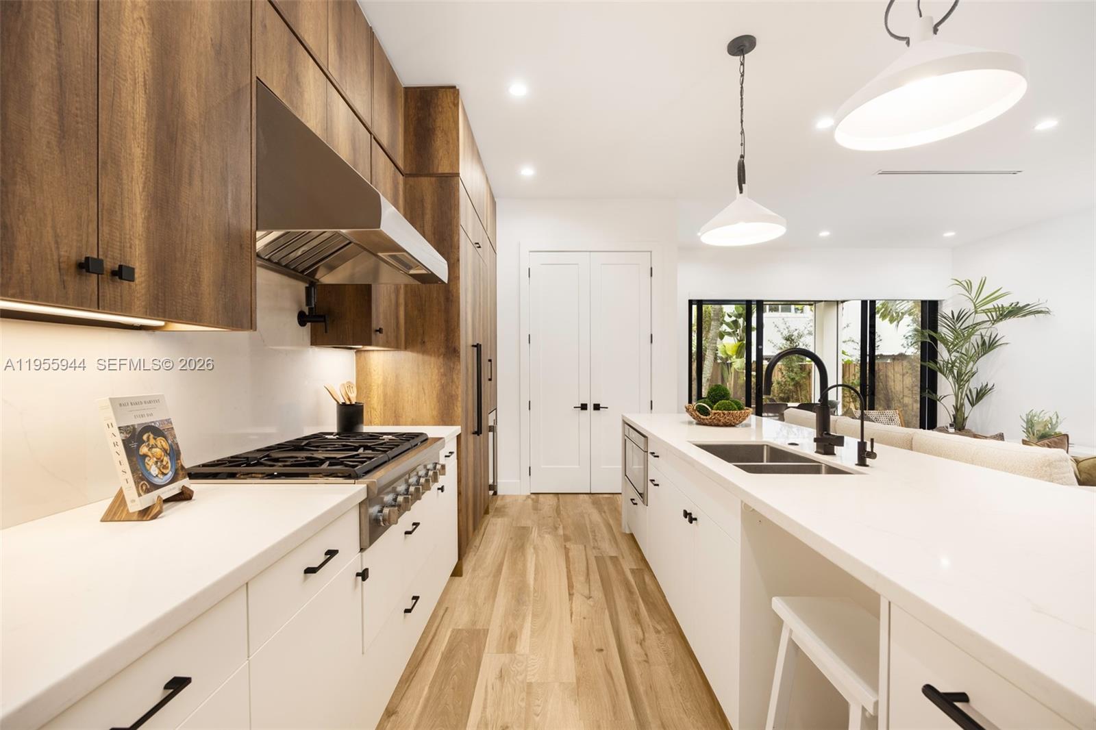 3151 Hibiscus St #3151 Miami, FL 33133