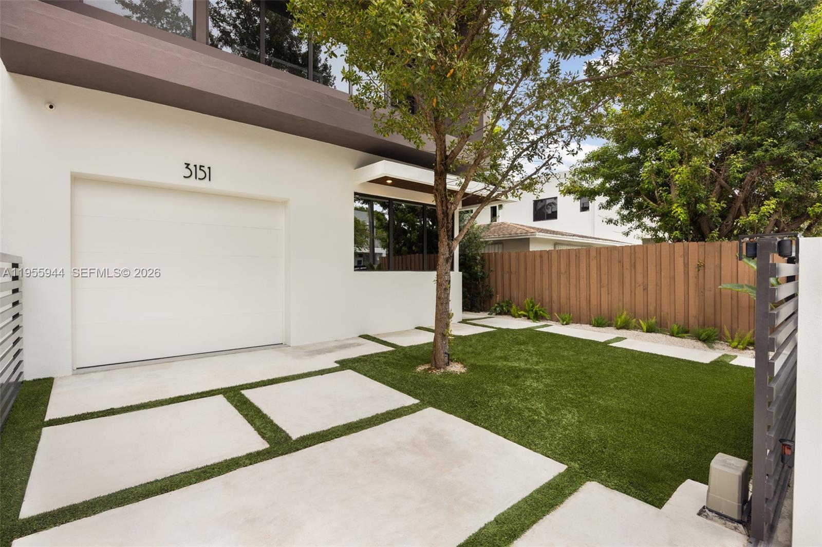 3151 Hibiscus St #3151 Miami, FL 33133