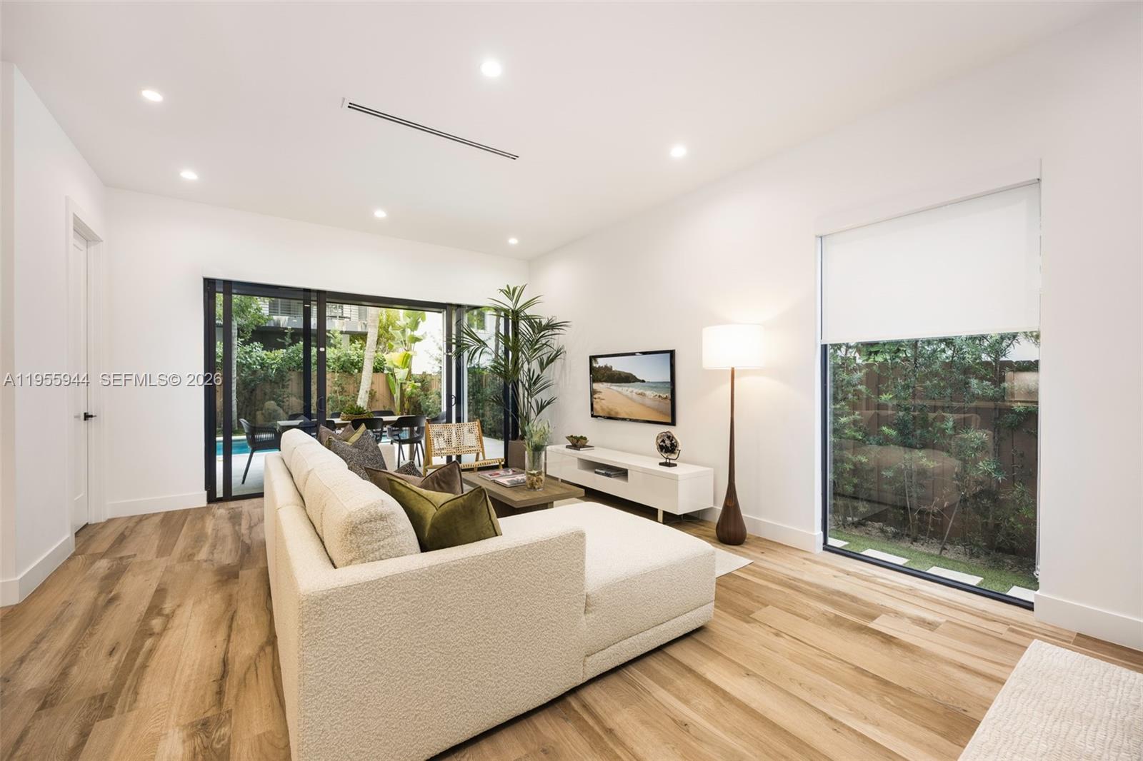 3151 Hibiscus St #3151 Miami, FL 33133