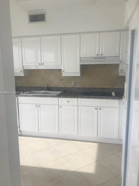 Undisclosed Address Miami Beach, FL 33140