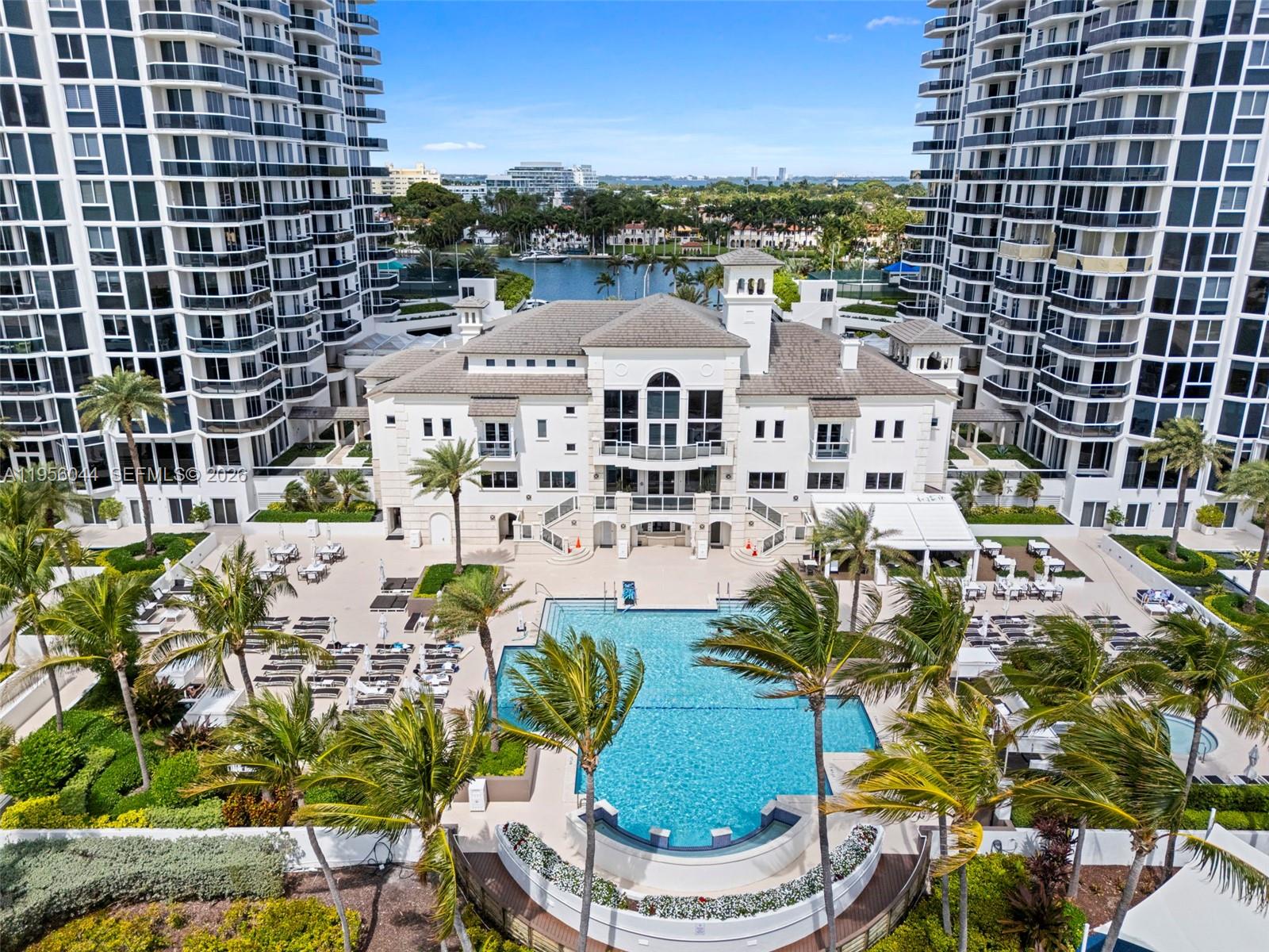 image Blue Diamond44