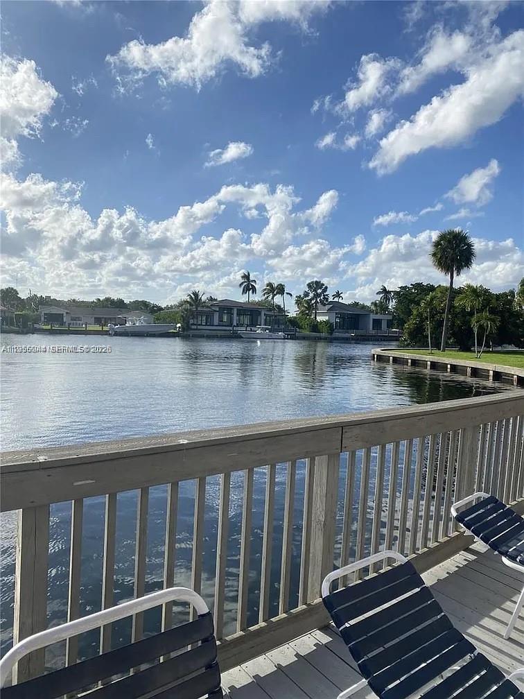 2001 Atlantic Shores Blvd #409