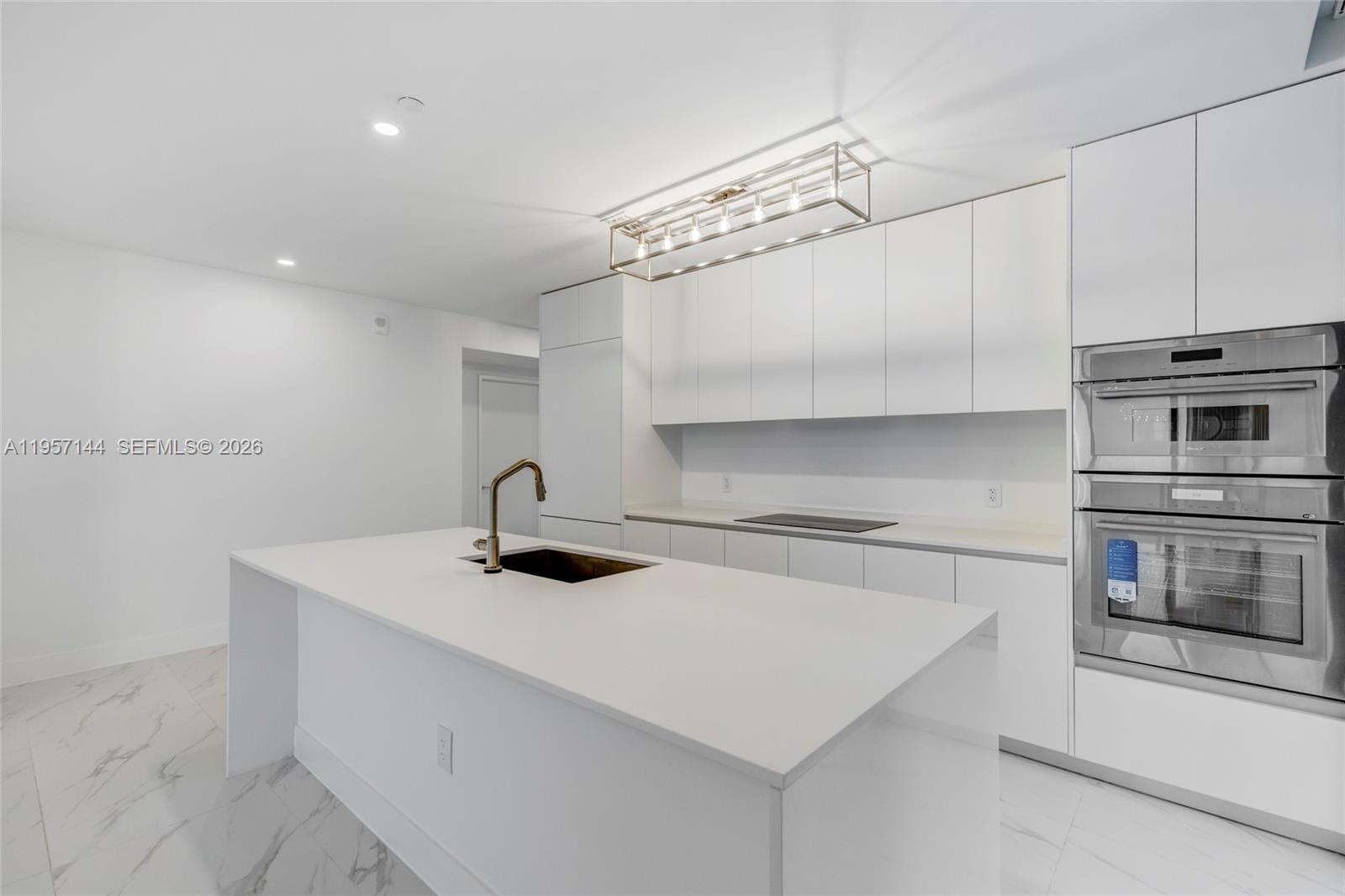 700 NE 24th St #5601 Miami, FL 33137