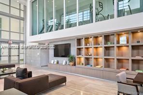 6620 Indian Crk Dr #212 Miami Beach, FL 33141