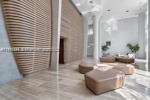 6620 Indian Crk Dr #212 Miami Beach, FL 33141