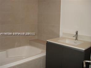 6620 Indian Crk Dr #212 Miami Beach, FL 33141