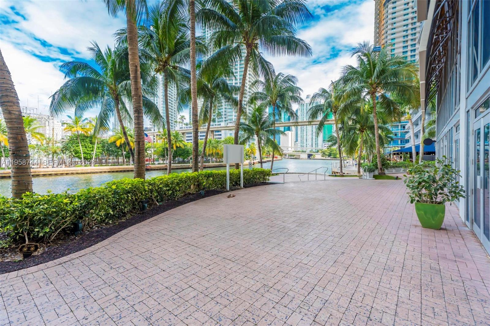 image Latitude on the River49