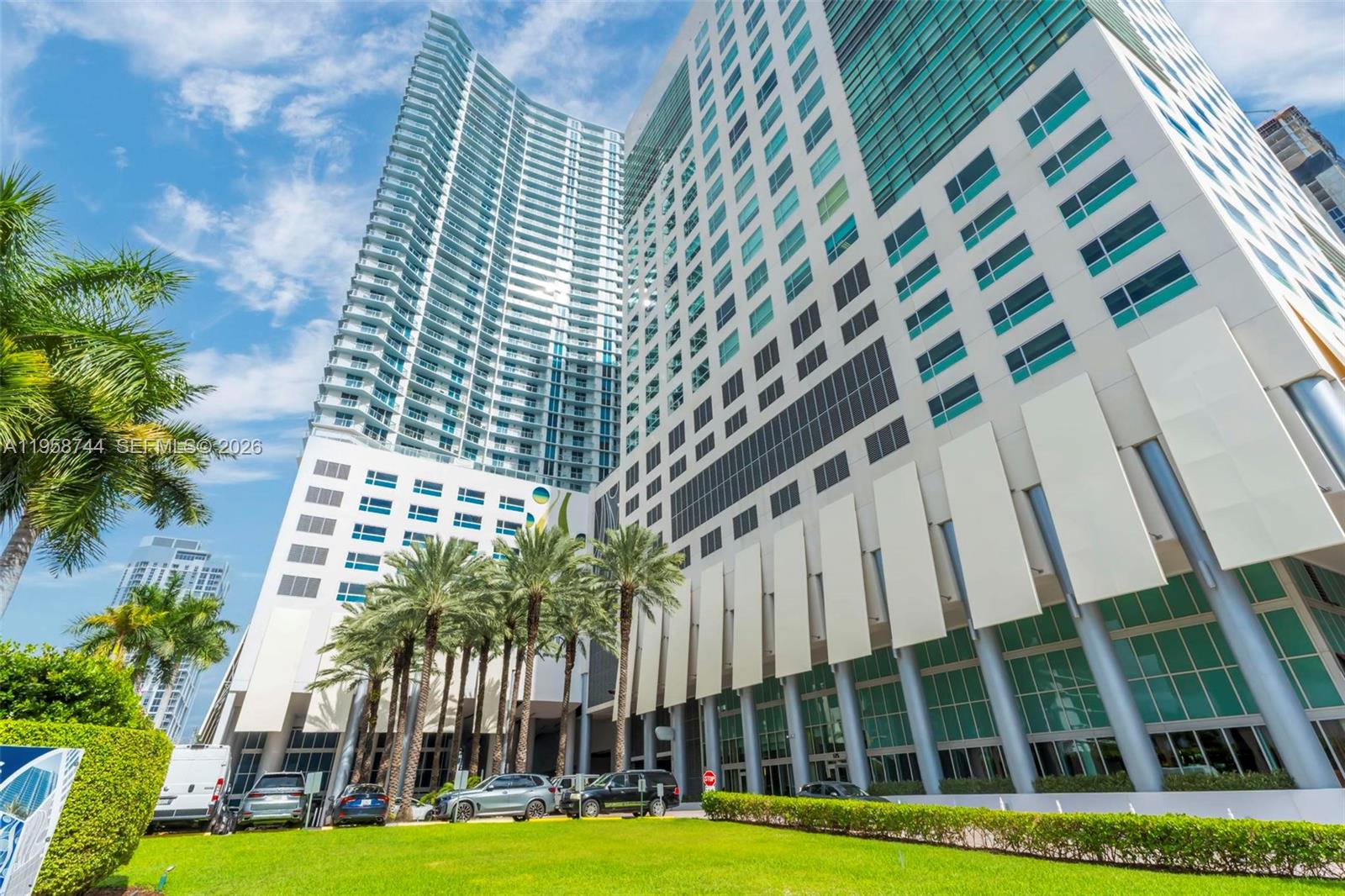 image Latitude on the River60