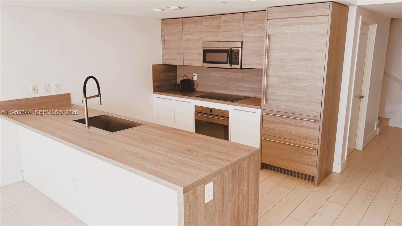 image 400 Sunny Isles11