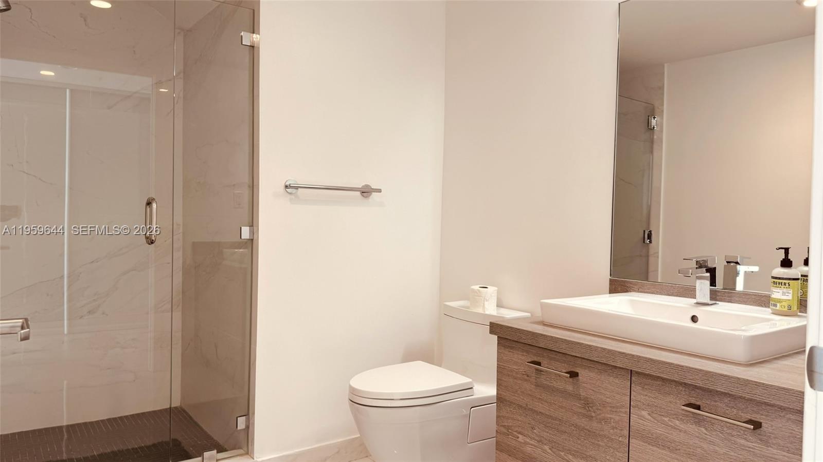 image 400 Sunny Isles17